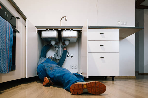 Professional Leak Detection technician working in Leesburg, VA